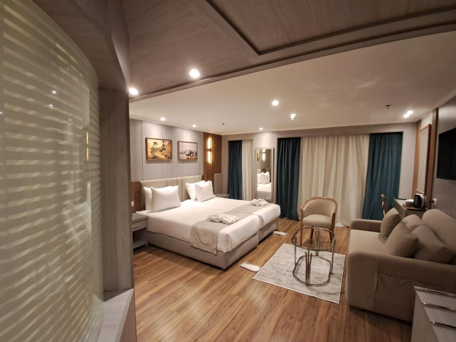Ms Chateau Lafayette Nile Cruise - 4 Nights From Luxor Each Monday And 3 Nights From Aswan Each Friday Luaran gambar