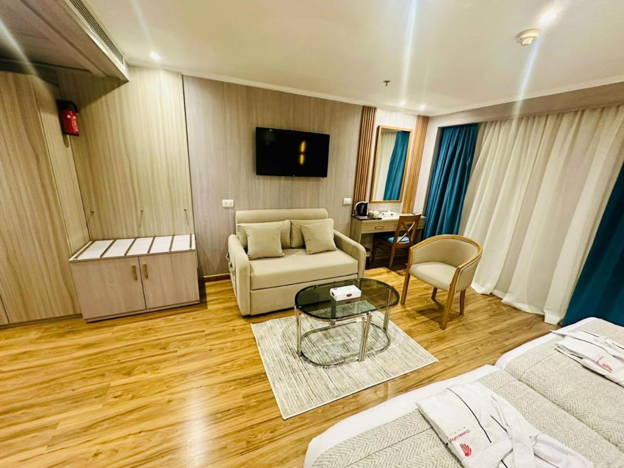 Ms Chateau Lafayette Nile Cruise - 4 Nights From Luxor Each Monday And 3 Nights From Aswan Each Friday Luaran gambar
